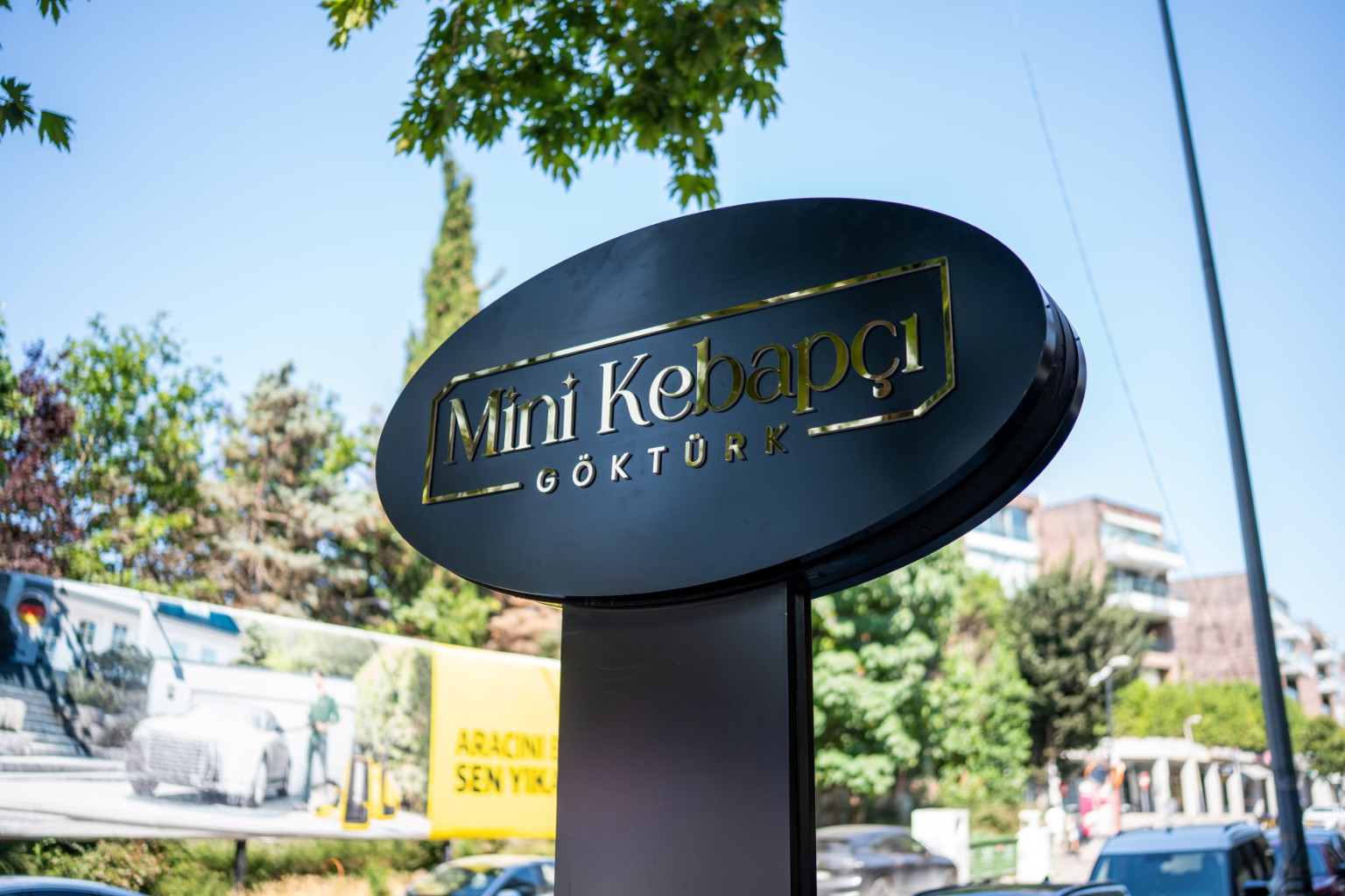 Mini Kebapçı Göktürk tabelası